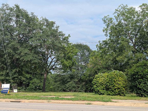 4th image of 1624 E Piedmont Hwy