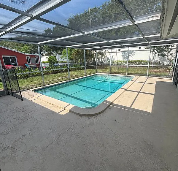 9100 Bamboo Dr — Photo 10