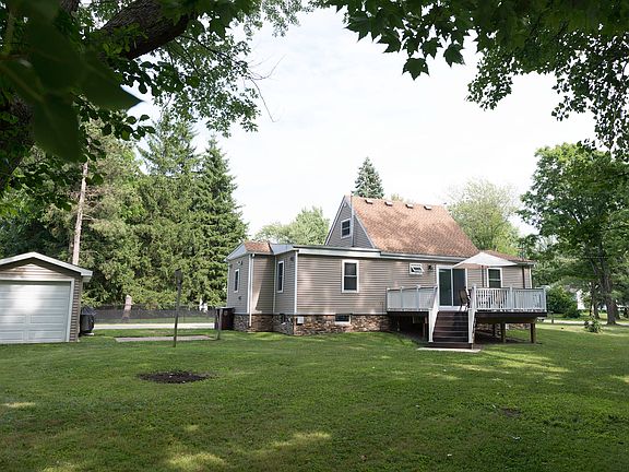 3rd image of 2594 Meadow Ln