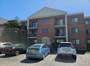 5502 Tinder APT 5, Rolling Meadows, IL 60008