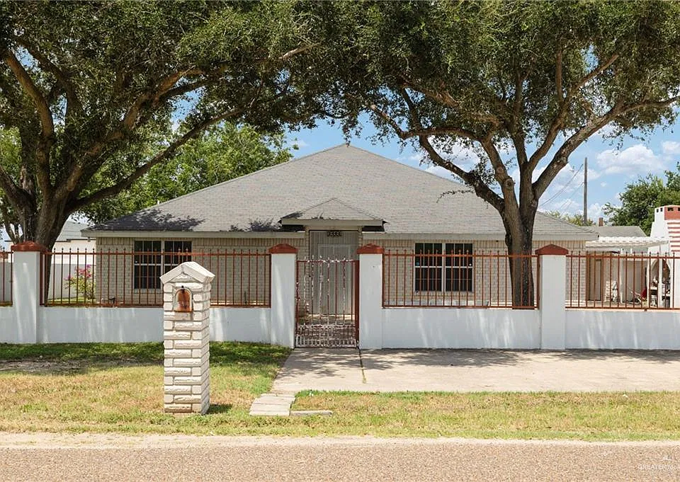 3400 Palenque Dr
