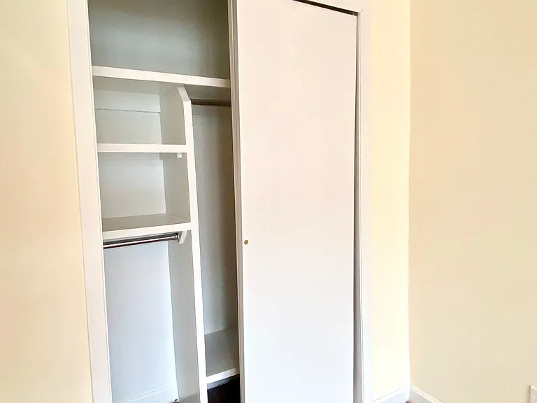 431 E 83rd St #4D — Photo 5