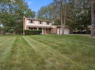 5280 Millwood Dr, Flint, MI 48504