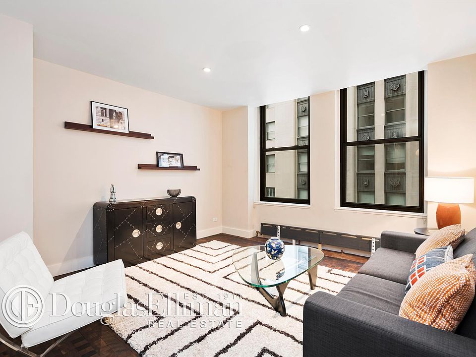 1st image of 3 Hanover Sq APT 6B