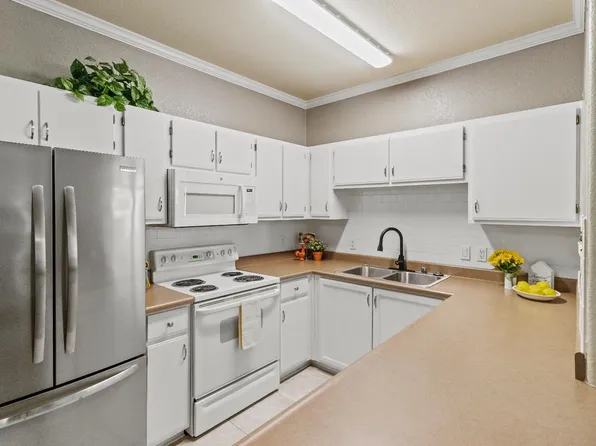 10001 Woodcreek Oaks Blvd Unit 313, Roseville, CA 95747