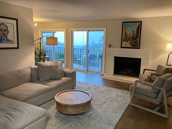 2nd image of 3664 Clairemont Dr Unit 2A