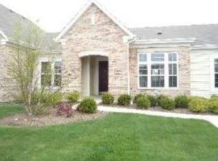 2666 Camberley Cir, Naperville, IL
