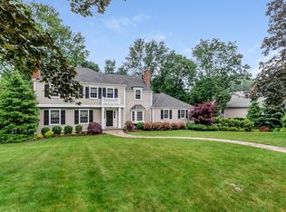 84 Glenmere Dr, Chatham, NJ 07928