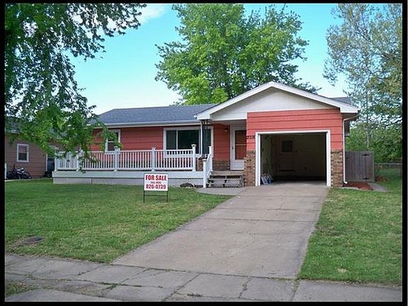 2nd image of 2218 Wesley St
