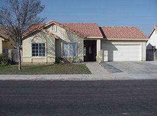 853 El Pinal Ln, Los Banos, CA 93635