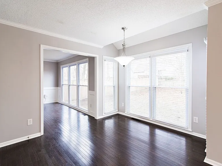15704 Outlook St — Photo 17