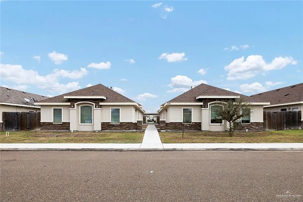 2 bed, 2.0 bath, 1050 sqft, $1,025 — Photo 1