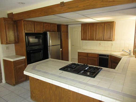 4th image of 5915 Newcomb St