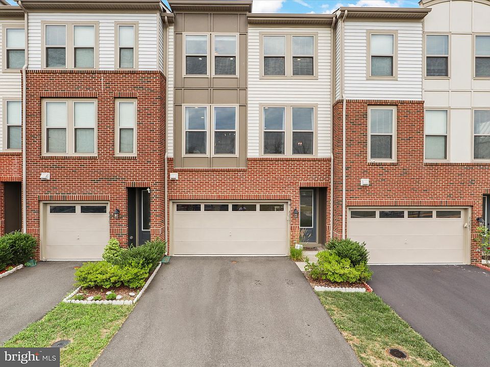 1st image of 42361 Dogwood Glen Sq