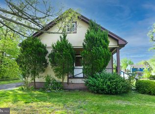 108 Stratford Ave, Stratford, NJ 08084