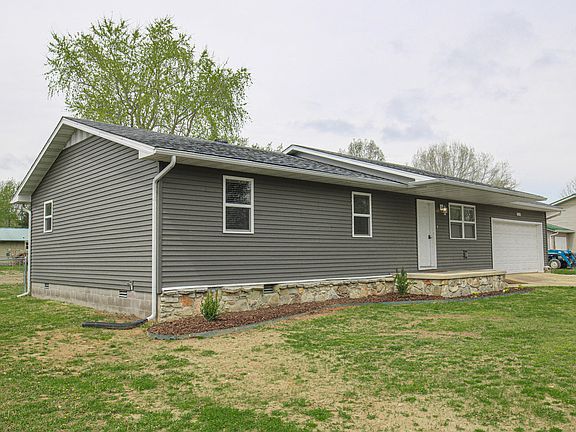 4th image of 7333 Kyle St