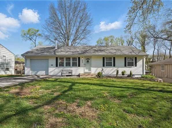9008 E 89th St, Kansas City, MO 64138