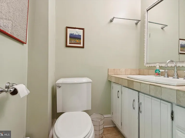 626 Lakeside Ave — Photo 17