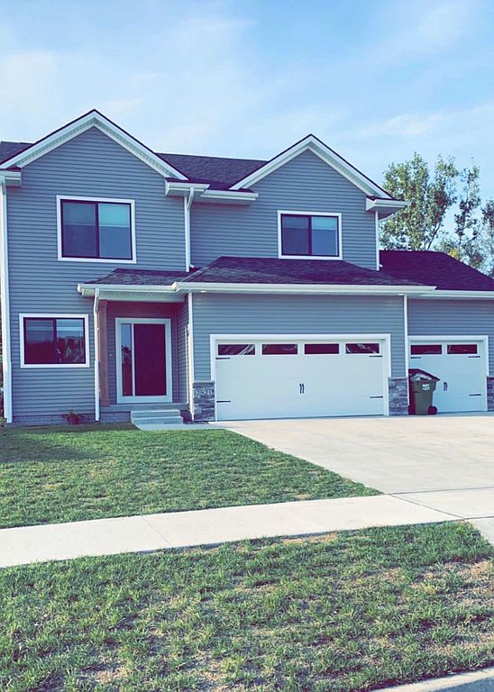 2521 Park Ridge Dr - Property Image