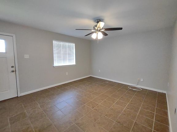 5th image of 2928 Dove Ave