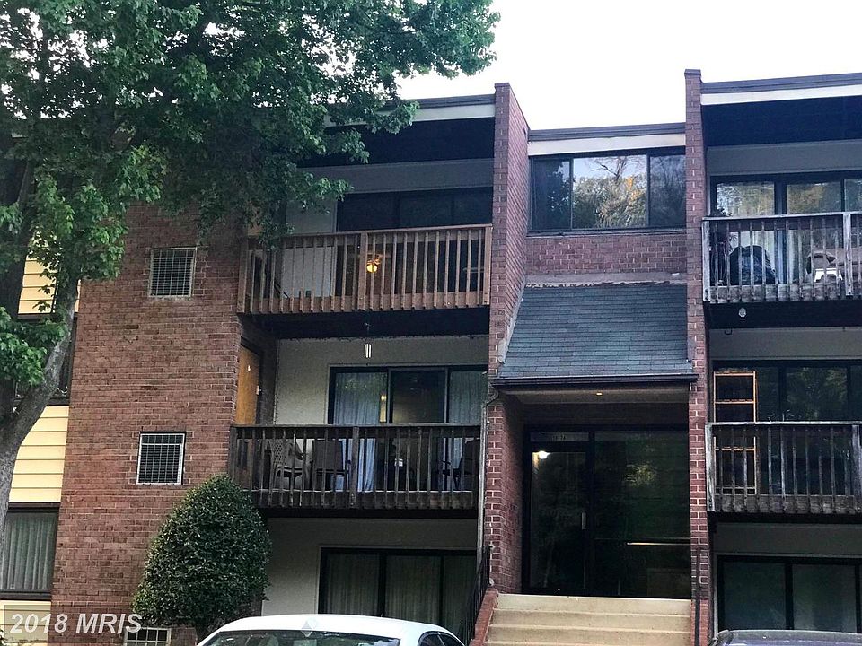 1st image of 10724 West Dr APT 201