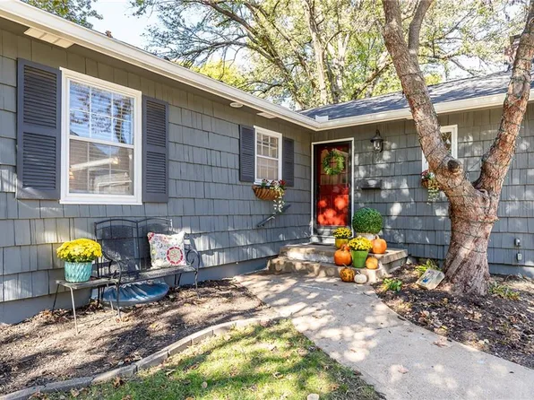 5920 W 86th Ter, Overland Park, KS 66207