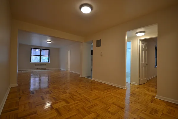 Rented by Silverstein Collection LLC  | media 1