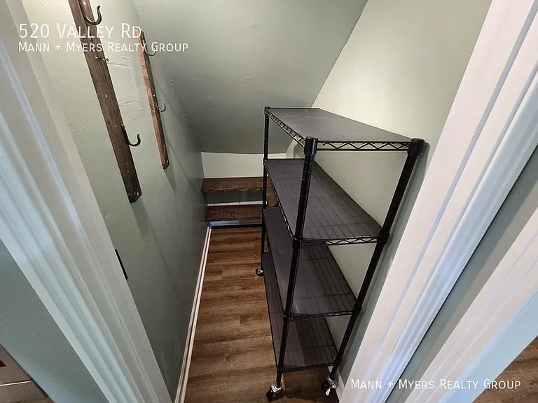 520 Valley Rd — Photo 16