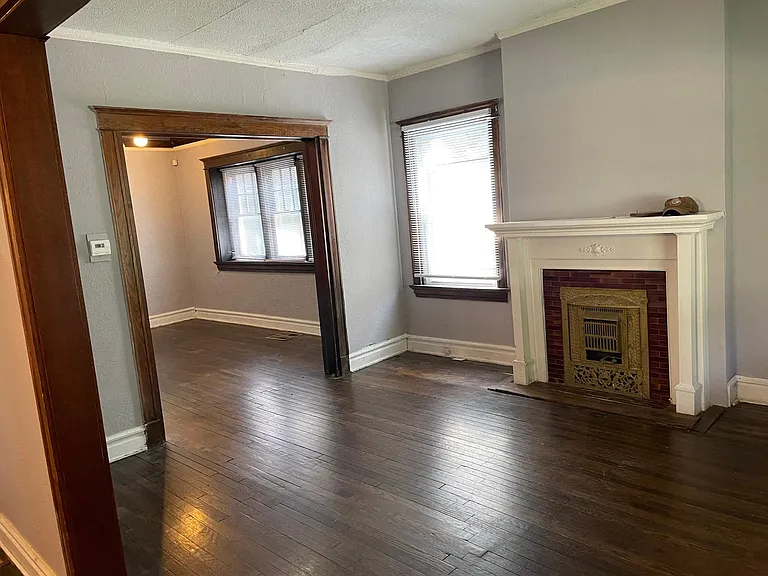 3807 Wayne Ave — Photo 3