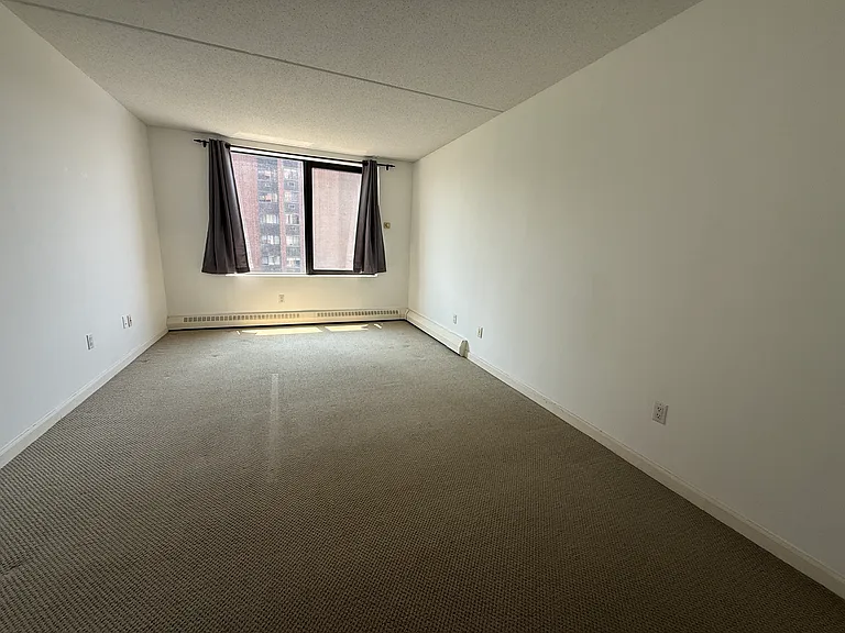 4 Martine Ave #510 — Photo 15