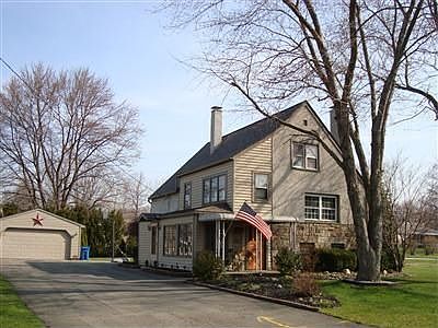 1st image of 350 Quincy Ave