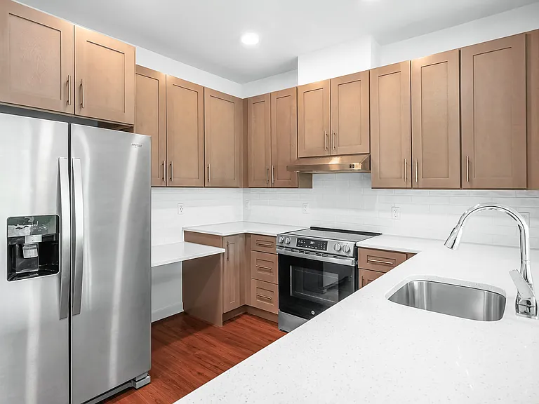 The Lodge at Autumn Willow 55+ Apartment Homes — Photo 57