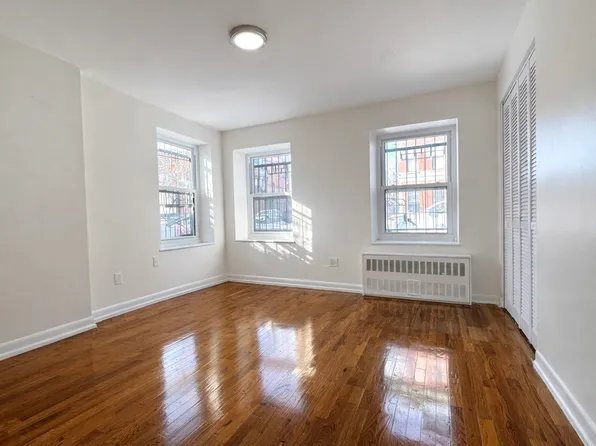 173 Stuyvesant Avenue image 1 of 4