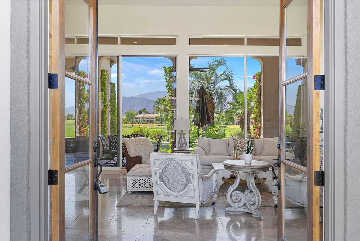 Building Photo - 81055 Legends Way