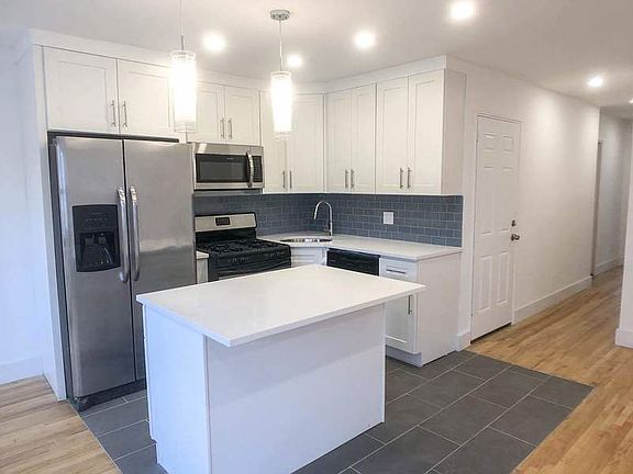 3rd image of 3224 75th St #2