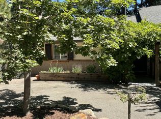 31005 Glen Oak Dr, Running Springs, CA 92382