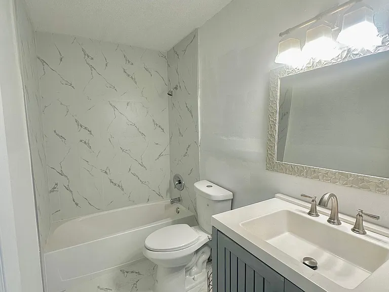 1650 NW 52nd Ave #3 — Photo 4