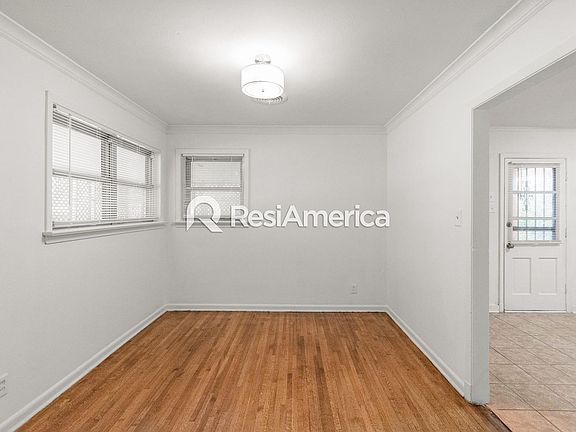 4th image of 4339 Newton Dr