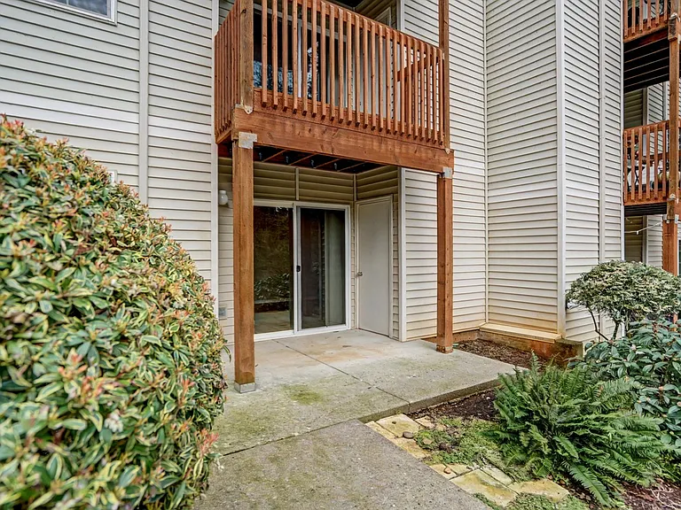 The Apartments at Cinnamon Lakes — Photo 28