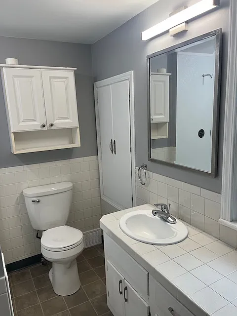 3 bed, 1250 sqft, $2,250 — Photo 2