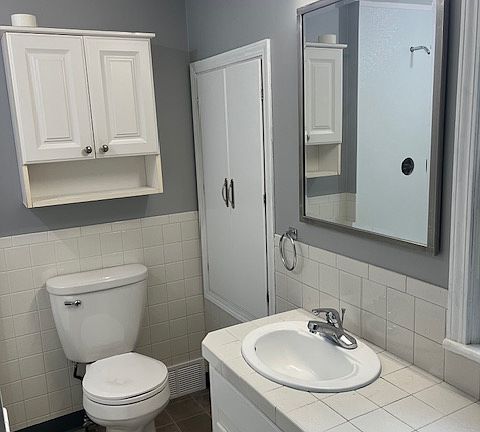 2nd image of 39 Union St