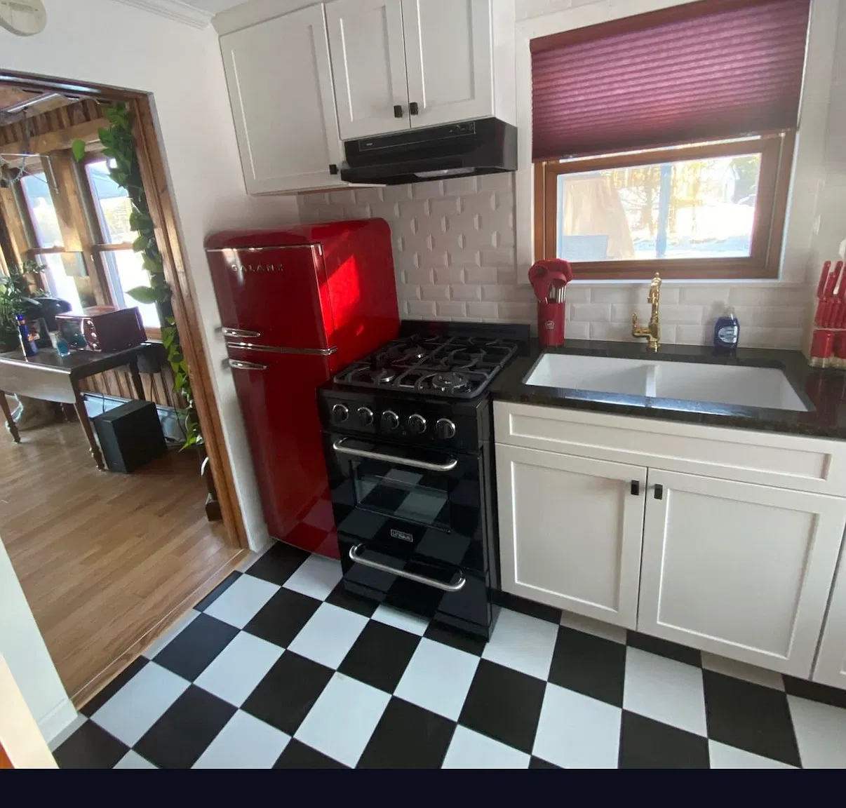 2 bed, $2,000 — Photo 1
