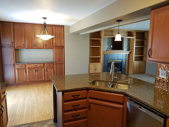 4th image of 3154 51st Ave