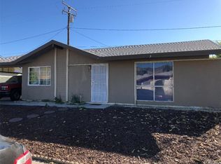 318 Oakhurst Dr, San Jacinto, CA 92583