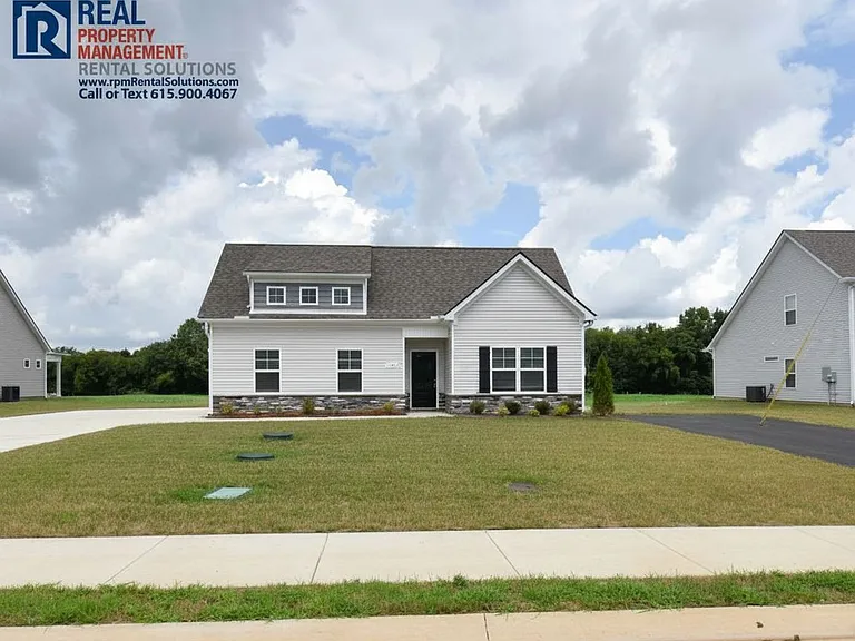 1142 Bluecreek Cir — Photo 2