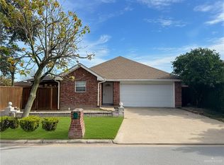 811 S Diplomat Dr, Pharr, TX 78577