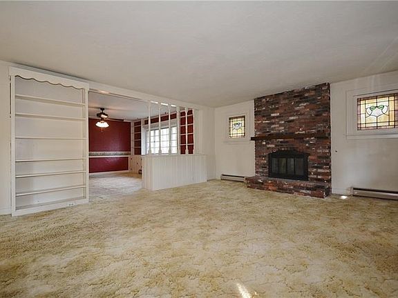 4th image of 1106 McKnight Dr