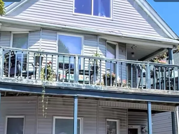 2229 Faber St, Hamtramck, MI 48212