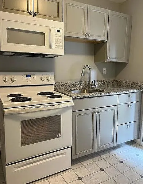 2 bed, 1.0 bath, 700 sqft, $1,265 — Photo 4
