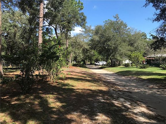 5th image of 15590 SE 207th Ct